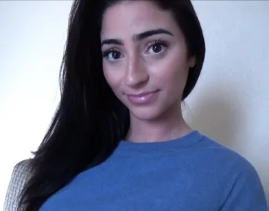 Отчим присунул член в киску красивой падчерицы