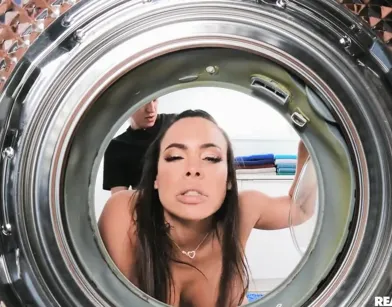 Случайная находка стала поводом для безумного домашнего перепиха