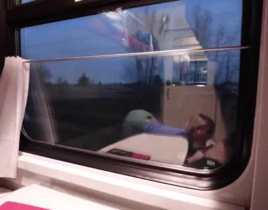 Знакомство в поезде и секс - так развлекается современная молодежь