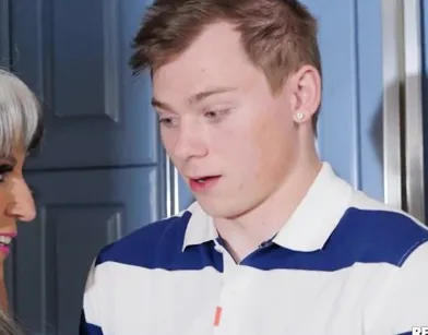 Гормоны сильней отвращения... особенно в 23 и после армии