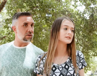 Когда надоело трахать одну жену, можно сразу двух