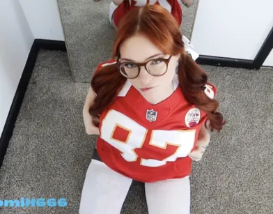 Лучшая подруга моей сводной сестры захотела черного члена